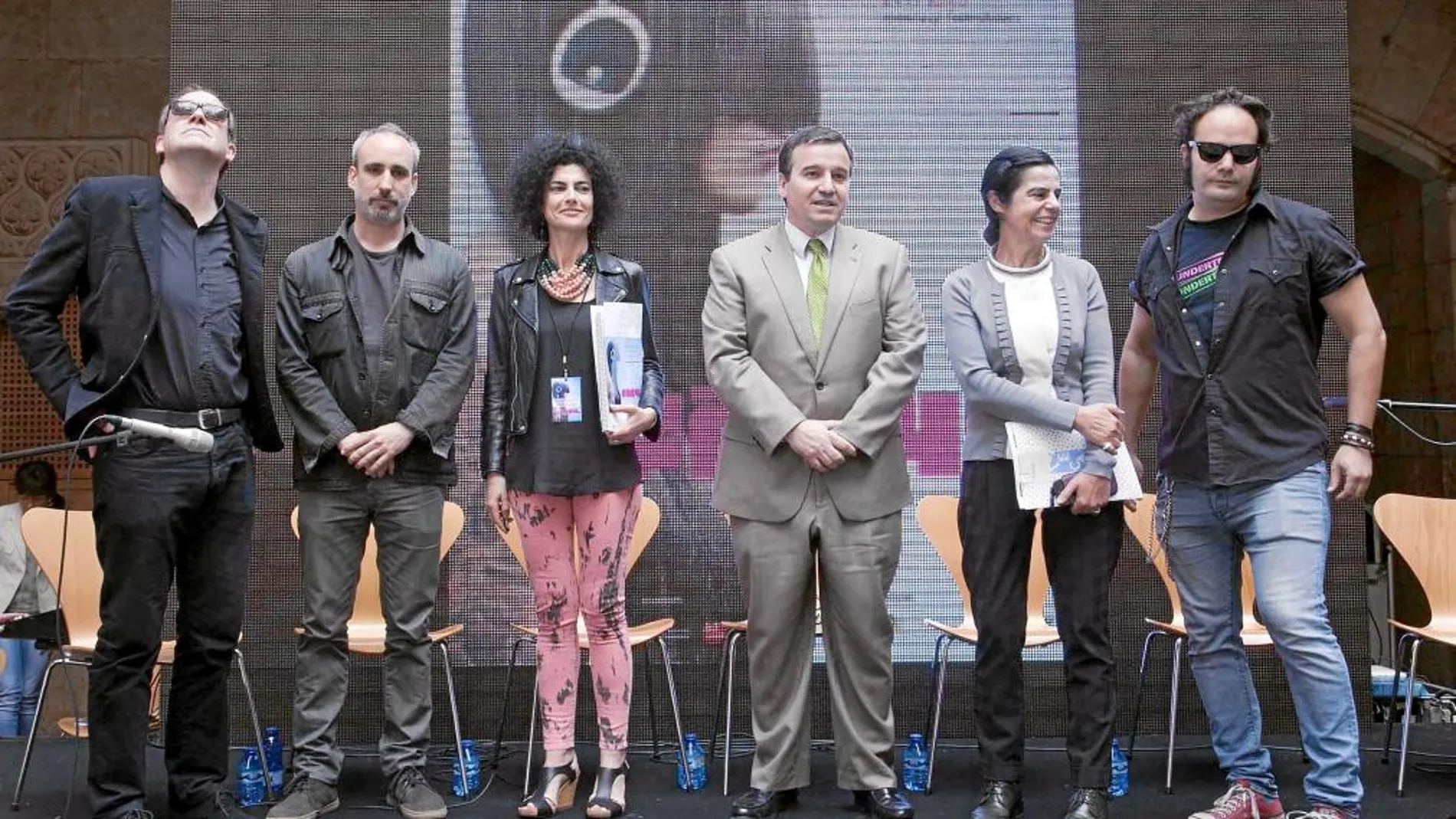 José Ramón Alonso y Cristina Mateo inauguran el Festival Internacional de las Artes de Castilla y León.