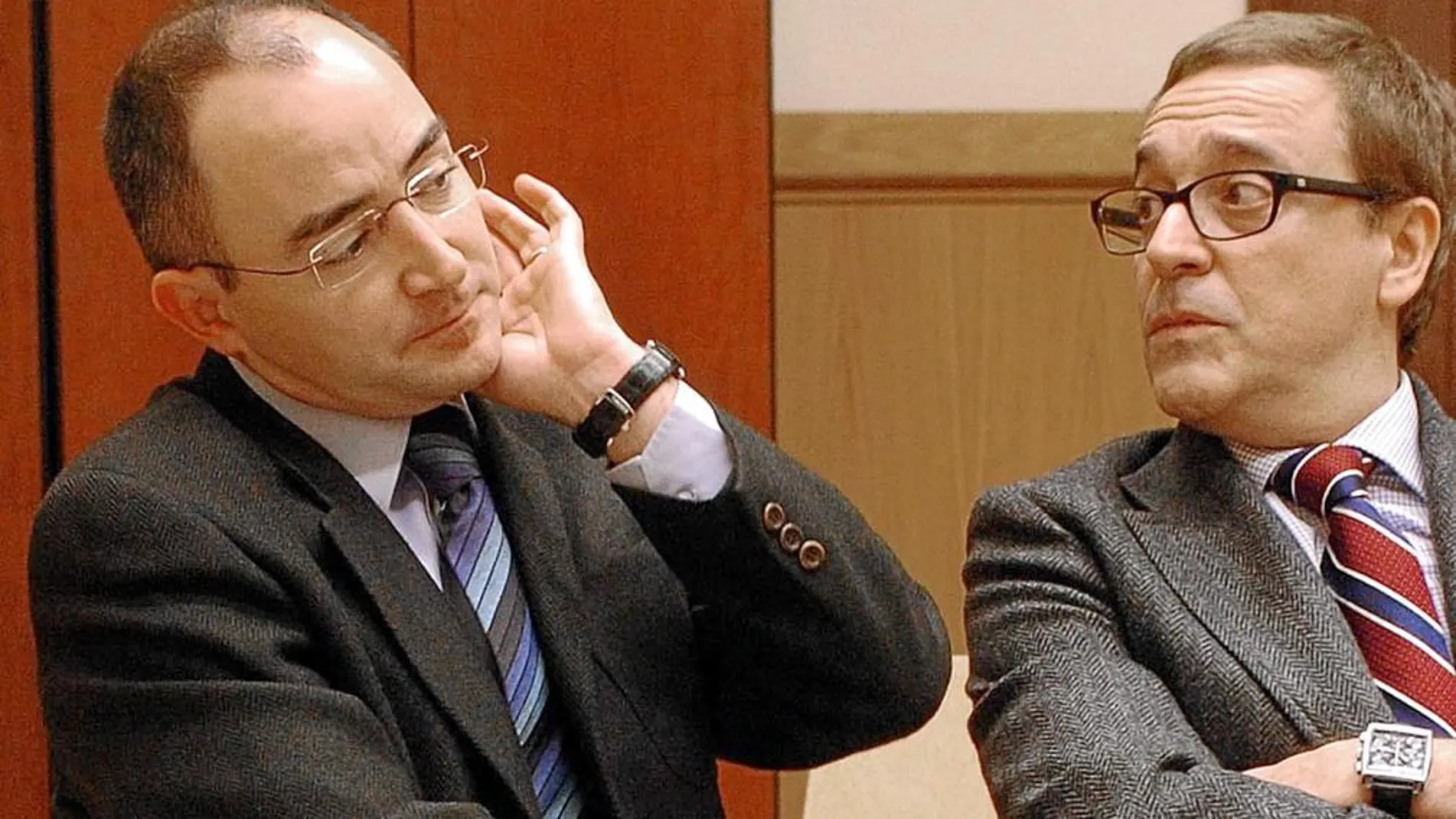 Ferran Falcó, a la izquierda, acompañado de su abogado en una imagen de 2006