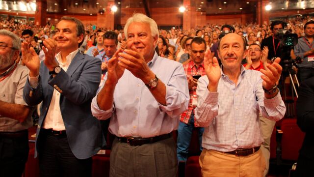 Rodríguez Zapatero, Felipe González y Pérez Rubalcaba, en la elección de Pedro Sánchez como nuevo secretario general del PSOE. © Cipriano Pastrano