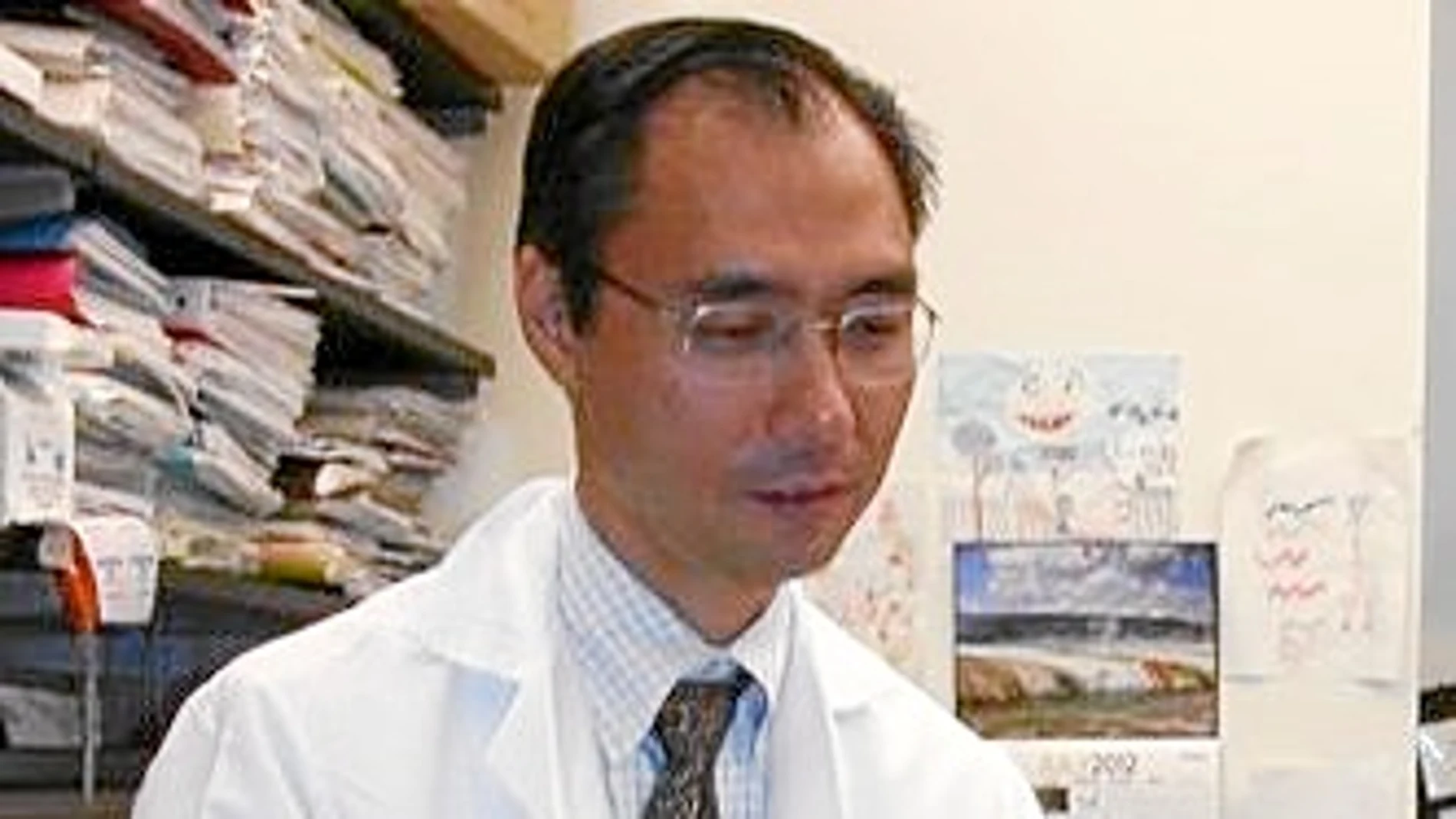 Hirano es neurólogo del Centro Médico de la Universidad de Columbia
