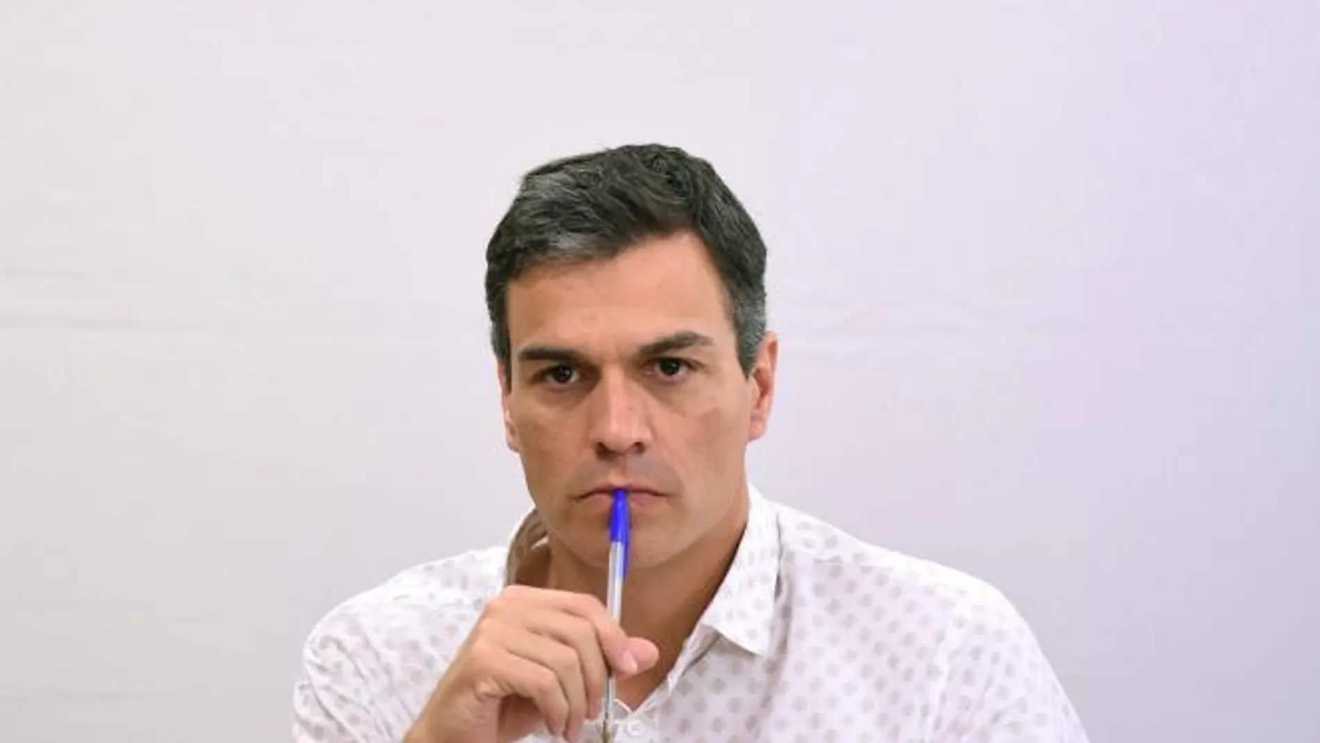 Sánchez mantiene abierta la herida del PSOE