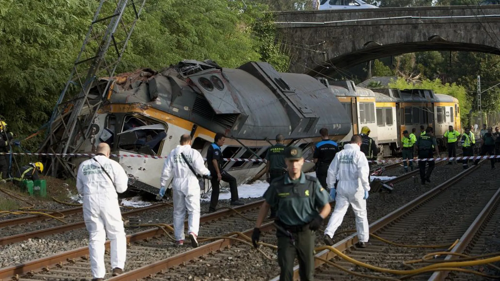 Cuatro personas perdieron la vida en el siniestro ferroviario