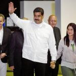 Zapatero asistió al primer encuentro entre Maduro y la oposición