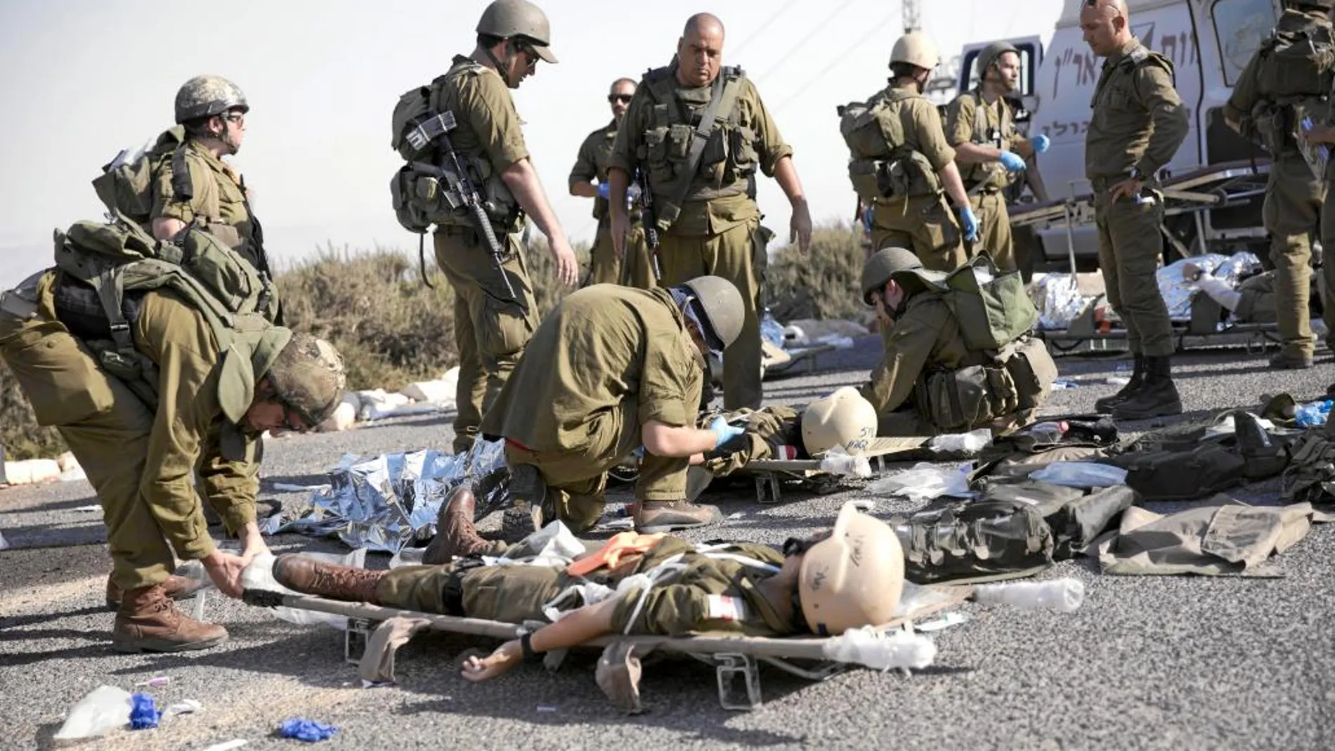 Unos 30.000 soldados israelíes iniciaron ayer en el norte del país unas maniobras militares de once días ante una posible invasión de Hizbulá
