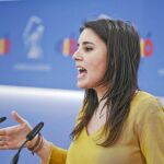La portavoz del grupo confederal Unidos Podemos, Irene Montero, ayer en rueda de prensa en el Congreso de los Diputados