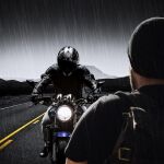 ¿Cómo evitar el aquaplaning en moto?