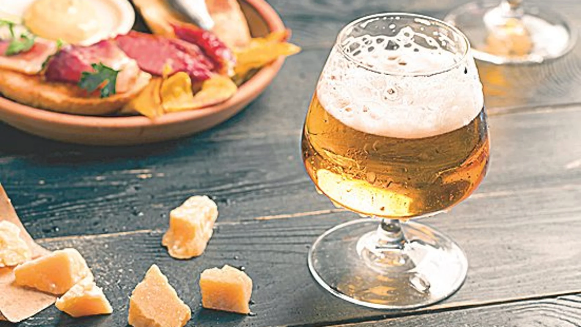 España es el segundo país de la Unión Europea en lo que a consumo diario de alcohol se refiere, pero ahí debemos incluir el consumo de otras bebidas alcohólicas como el vino