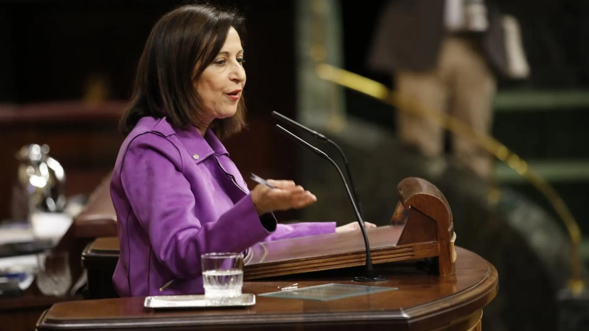 La portavoz del PSOE en el Congreso, Margarita Robles, durante su intervención hoy en la cámara baja
