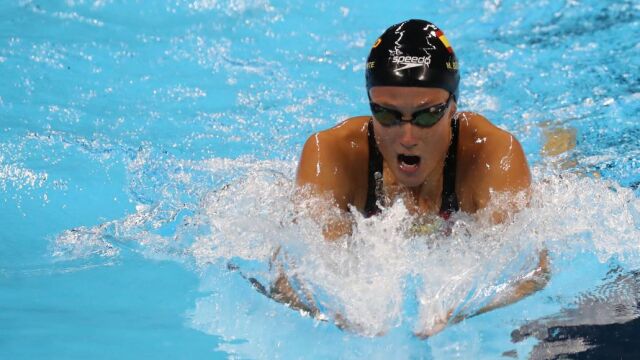 Mireia Belmonte de España los 400 metros combinados