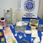 Diversos tipos de drogas, entre ellas GHB, decomisados por la Policía Nacional / Efe