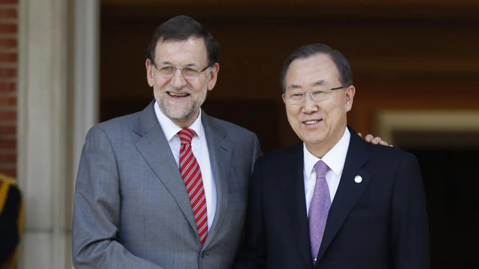 Mariano Rajoy con el secretario general de la ONU, Ban Ki-moon, en La Moncloa