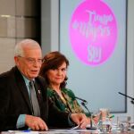 La vicepresidenta del Gobierno, Carmen Calvo, y el ministro de Asuntos Exteriores, Josep Borrell
