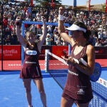 Alejandra Salazar y Marta Marrero