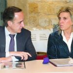 María José Salgueiro junto a Samuel Ruiz en la reunión de coordinación de la Campaña de Vialidad Invernal