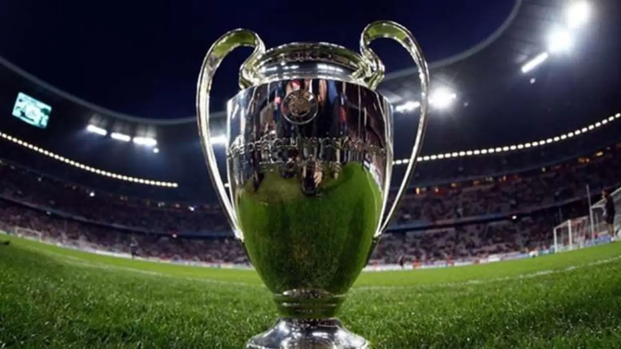 Trofeo de la Champions League: cómo se hizo, cuántos años tiene y cuánto  pesa