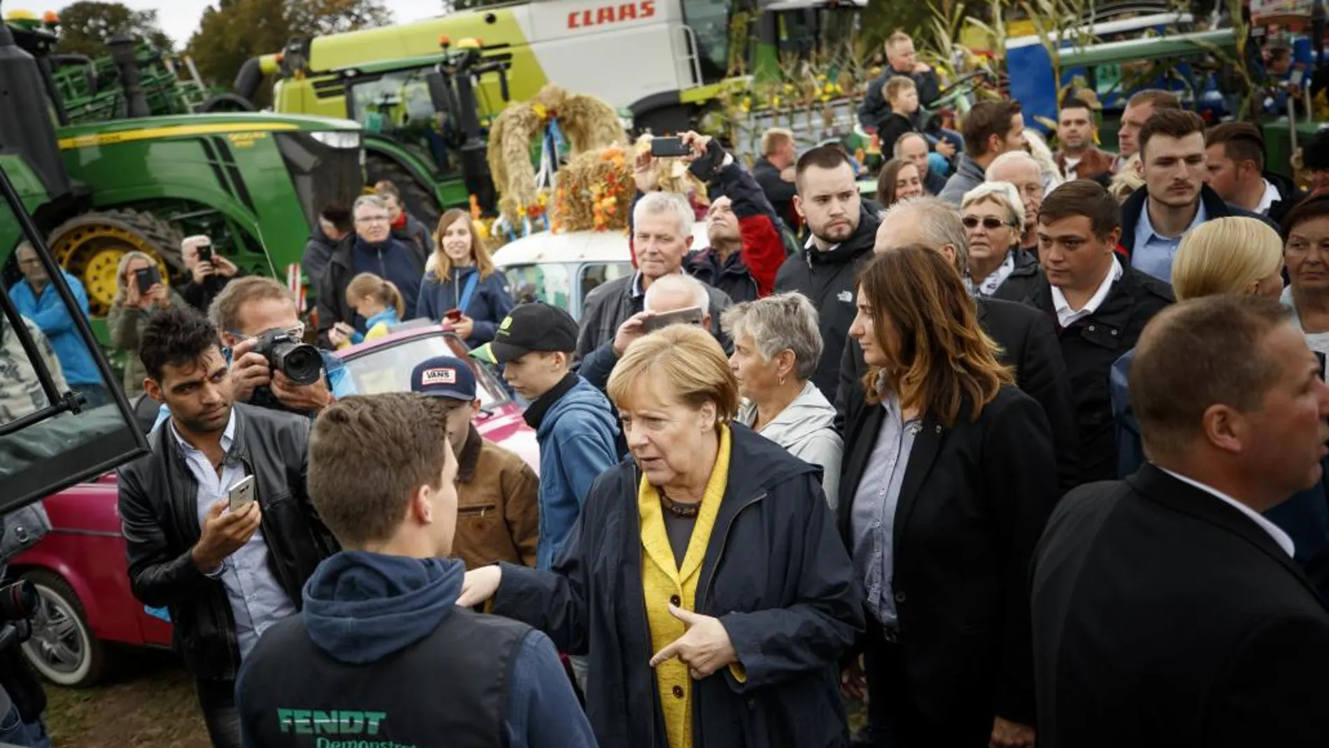 Angela Merkel ha llamado a la particiación