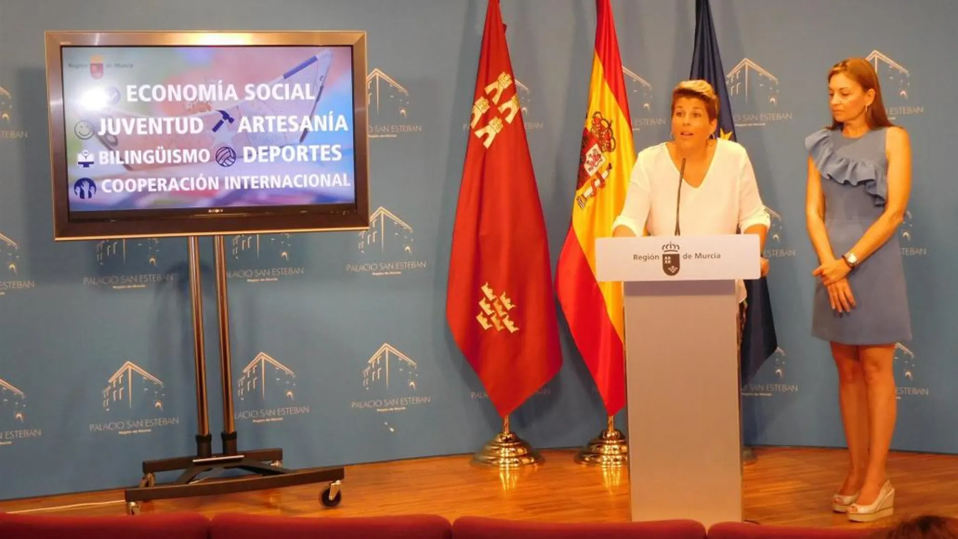 La consejera de Transparencia, Participación y Portavoz, Noelia Arroyo, ayer durante la rueda de prensa