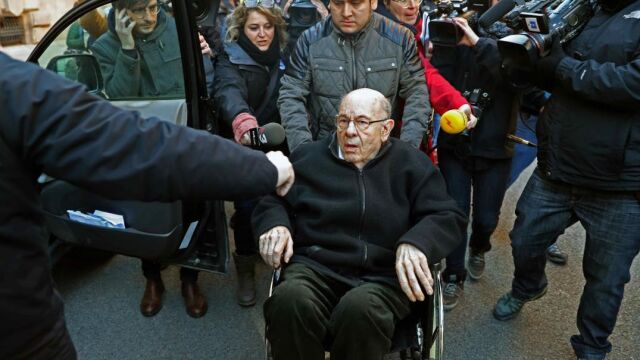 El saqueador confeso Fèlix Millet sale de la Audiencia de Barcelona tras serle comunicada esta mañana la sentencia sobre el expolio del Palau de la Música