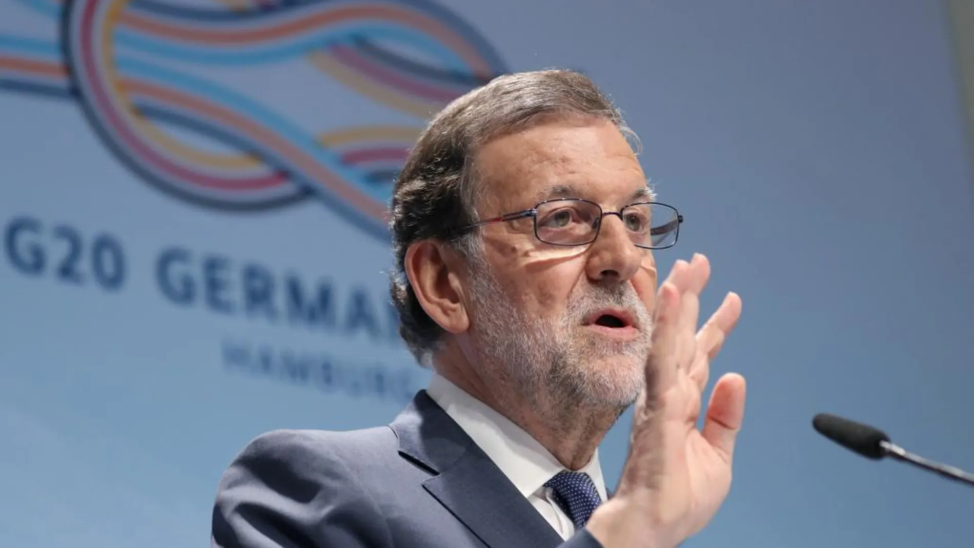 Mariano Rajoy, durante la rueda de prensa que ha ofrecido al término de la cumbre del G20 celebrada en Hamburgo (Alemania).