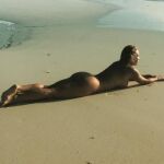 Marlene, desnuda en las playas de Zanzibar