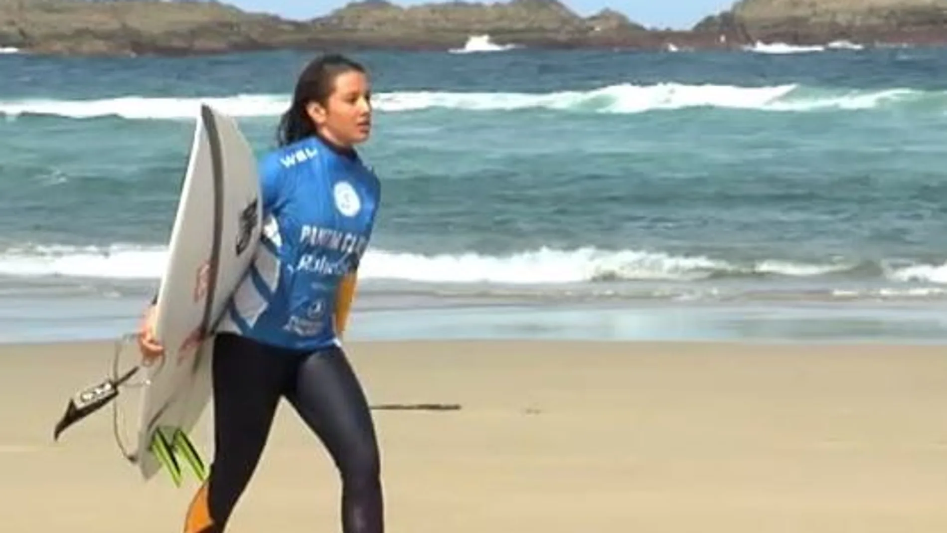 Polémica en el campeonato de surf de Laredo: 2.000 euros cobrará el campeón y 500 la campeona