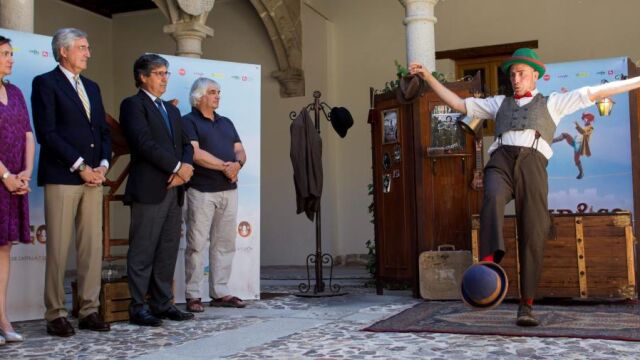La consejera García Cirac y el alcalde de Ávila, José Luis Rivas, entre otras autoridades, presentan el Festival «Cir&amp;Co» 2017