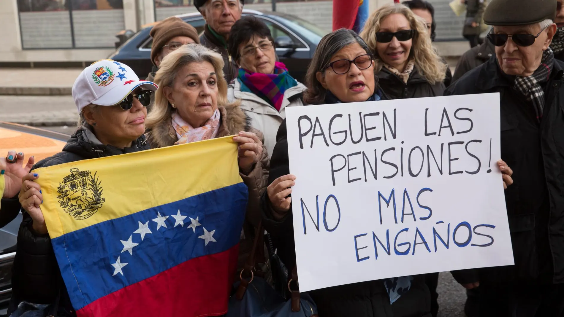 Decenas de venezolanos en Madrid protestando contra el Gobierno de Maduro