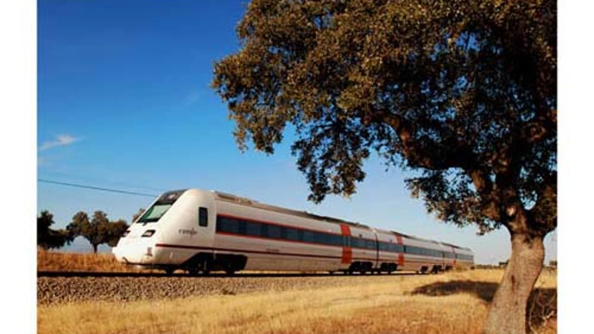 Imagen de un tren modelo S-598 que operan en Extremadura