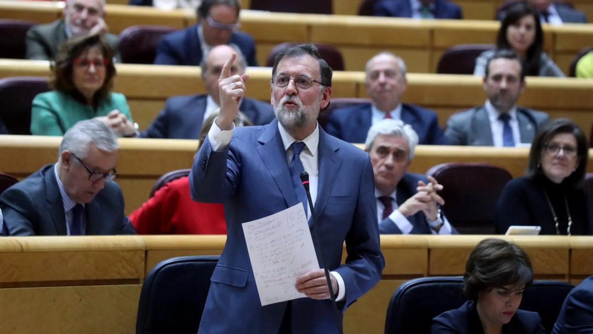 El presidente del Gobierno, Mariano Rajoy, interviene en la sesión de control al Ejecutivo, esta tarde en el pleno del Senado