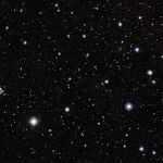 Conjunto de galaxias ubicado a casi siete mil millones de años-luz de distancia de la Tierra