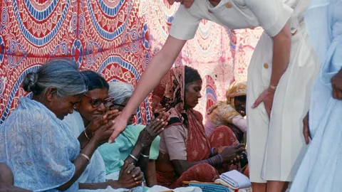 Diana de Gales, durante su viaje a Nepal en marzo de 1993