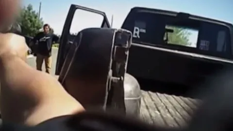 Un joven desarmado muere tiroteado por la policía en California