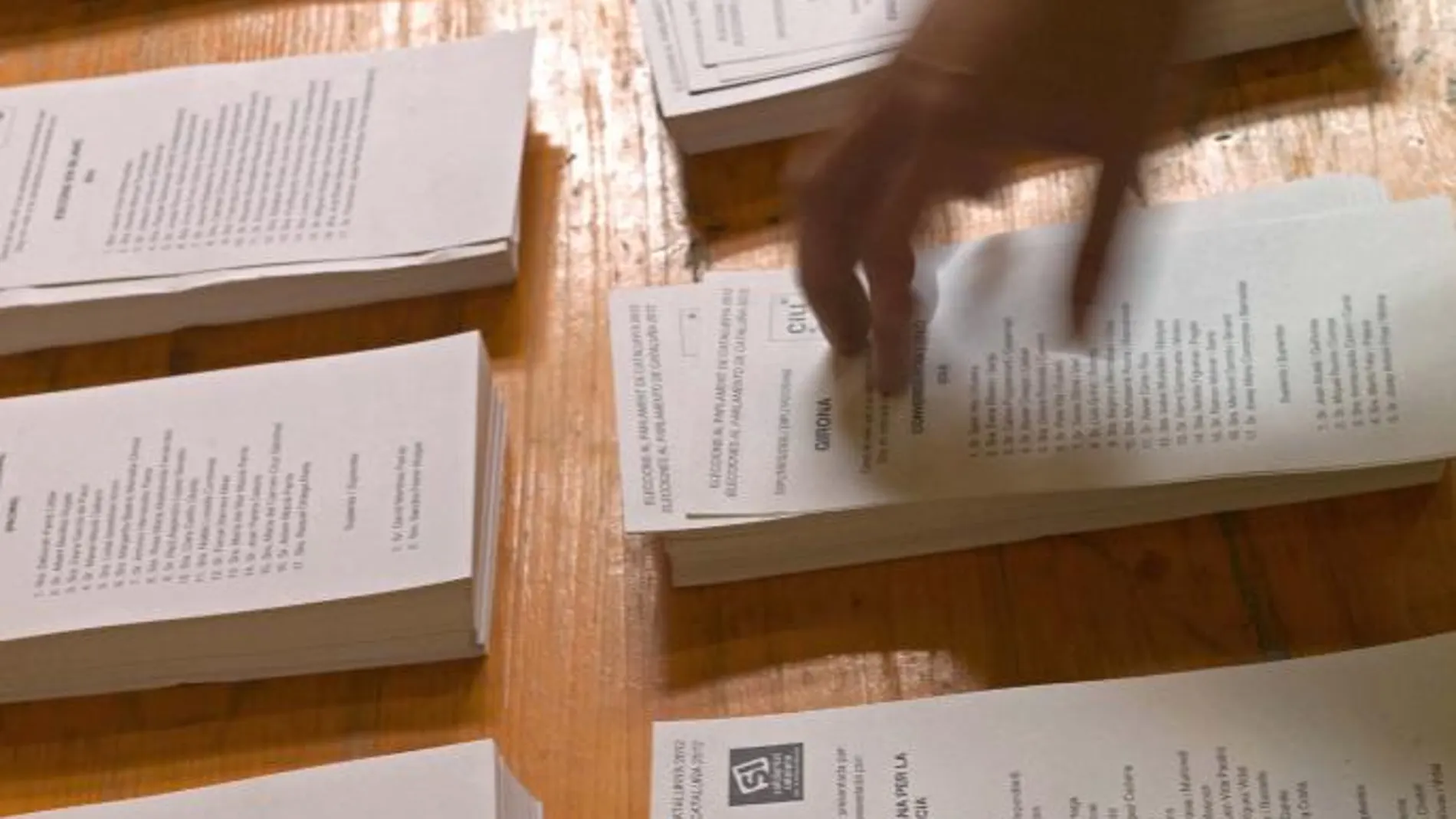 Más de 1,7 millones de vascos están llamados a votar en 2.593 mesas de votación repartidas en 720 colegios