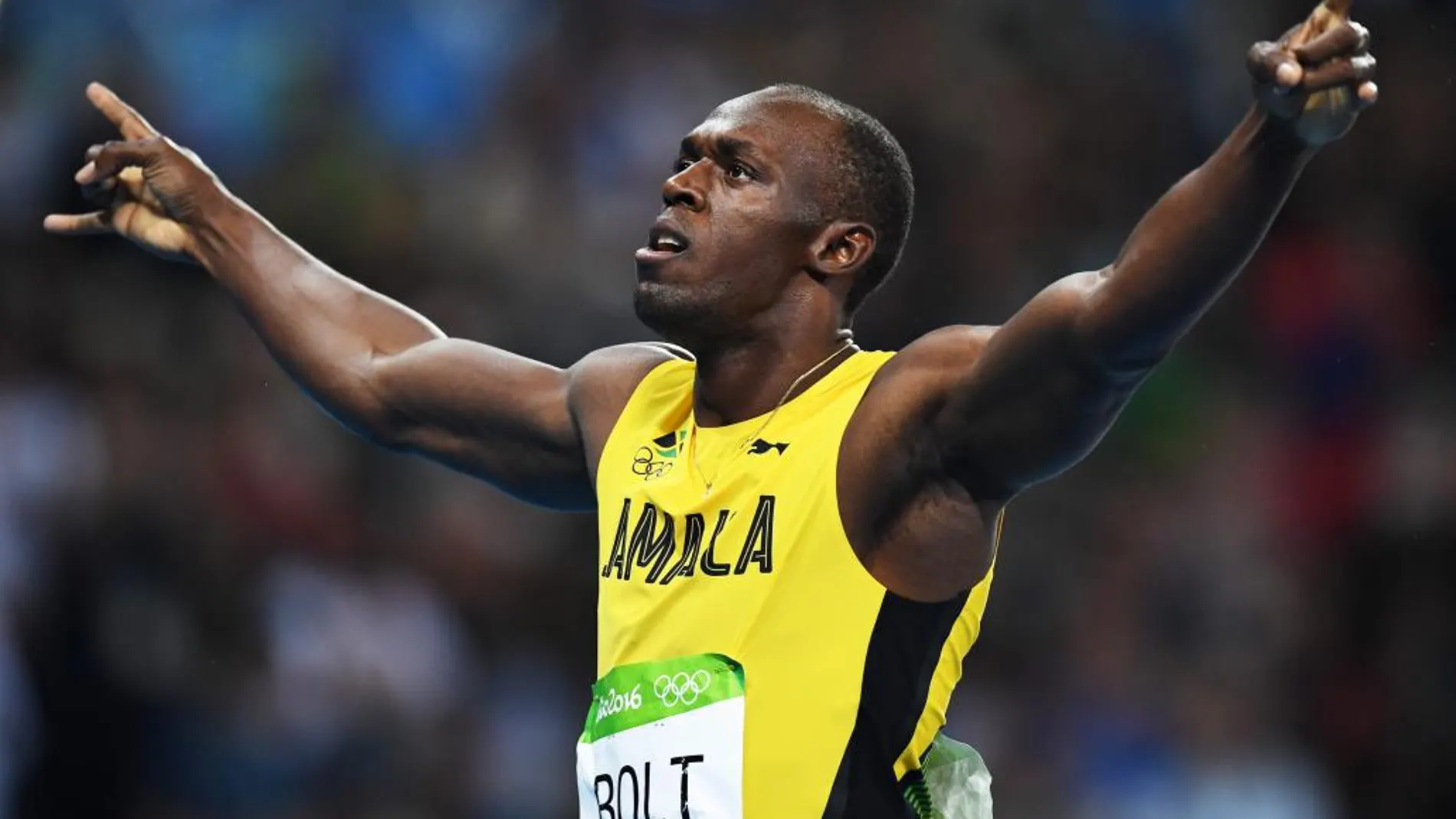Usain Bolt, celebra el oro en los 200 metros masculinos