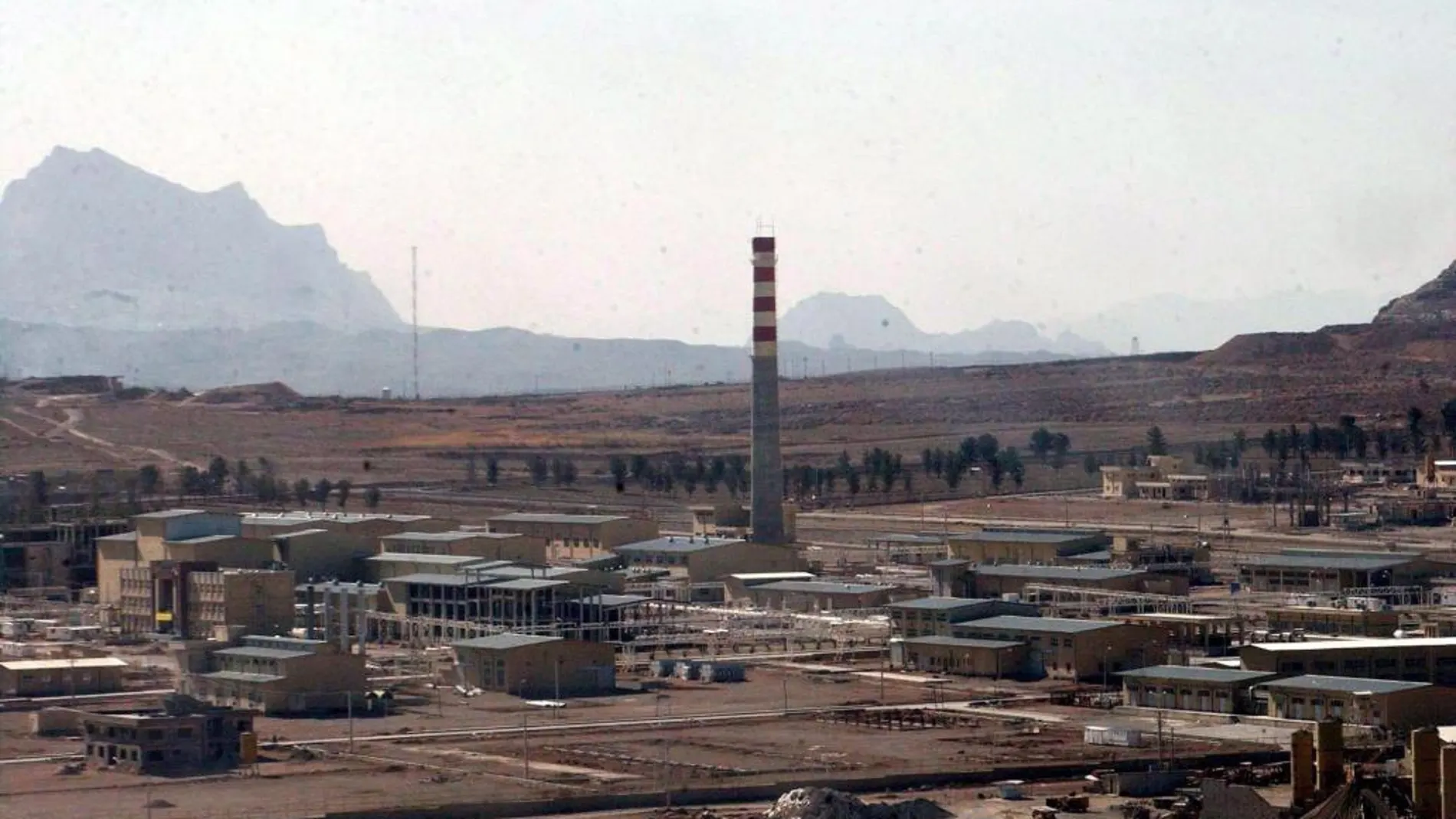 Foto de archivo con fecha del 30/03/05, donde muestra el complejo de enriquecimiento de uranio en el pueblo de Ispahán (Irán).