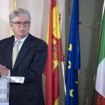 El ministro español de Exteriores, Alfonso Dastis, ofrece un discurso durante el 15 Foro de diálogo Italia-España en Roma (Italia)