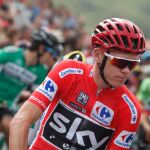 Chris Froome, en la salida de la decimoctava etapa de la Vuelta Ciclista a España, con salida en la localidad de Suances y meta en Santo Toribio de Liébana