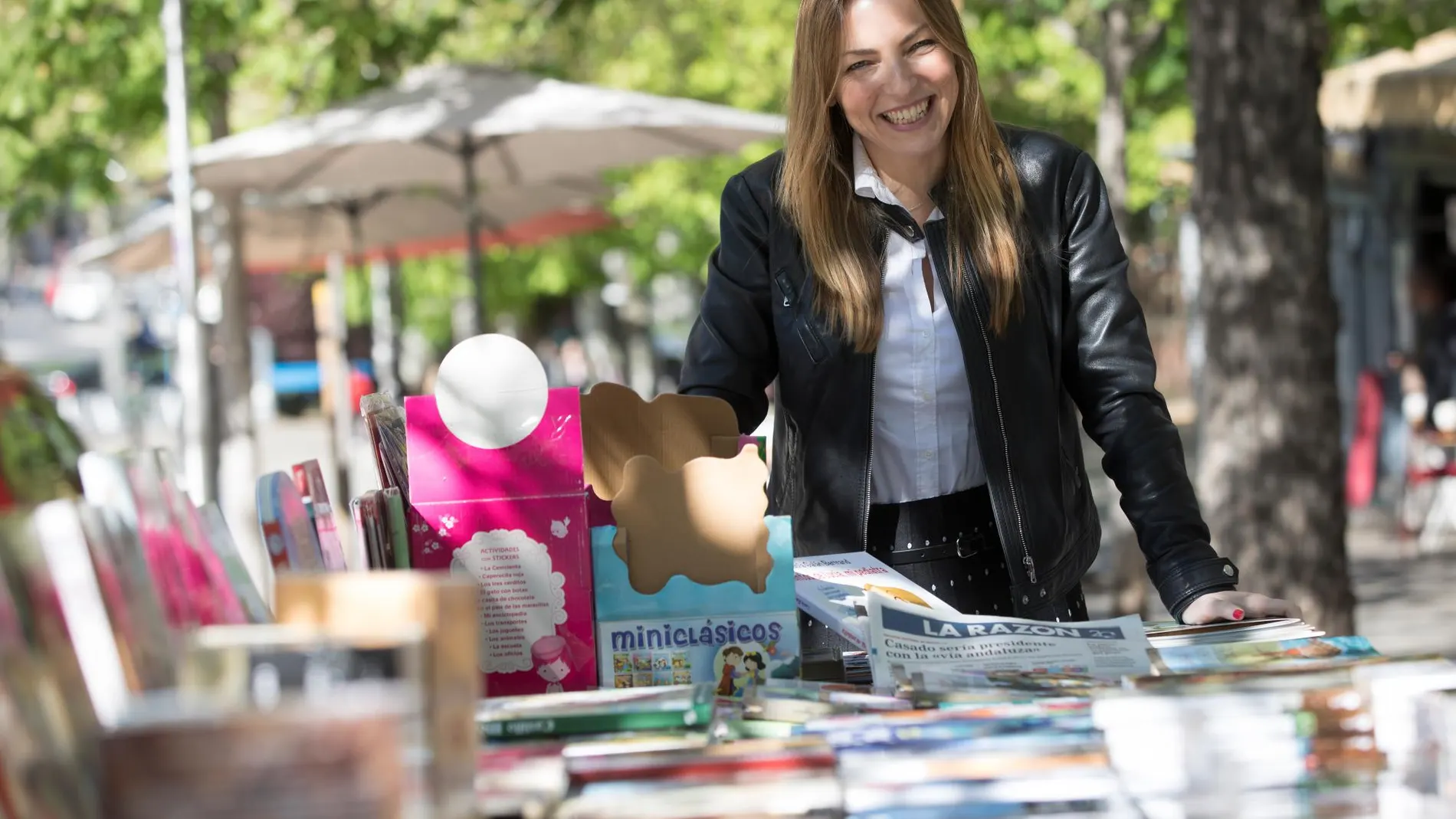 Lucía Galán pone deberes a los padres al final de cada cuento