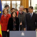 Soraya Saénz de Santamaría, Fátima Báñez, Rafael Catalá Polo e Íñigo Méndez de Vigo hoy en el Palacio de la Moncloa.