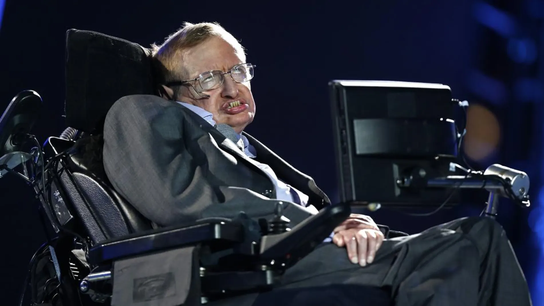 Stephen Hawking, unos años antes de morir/AP