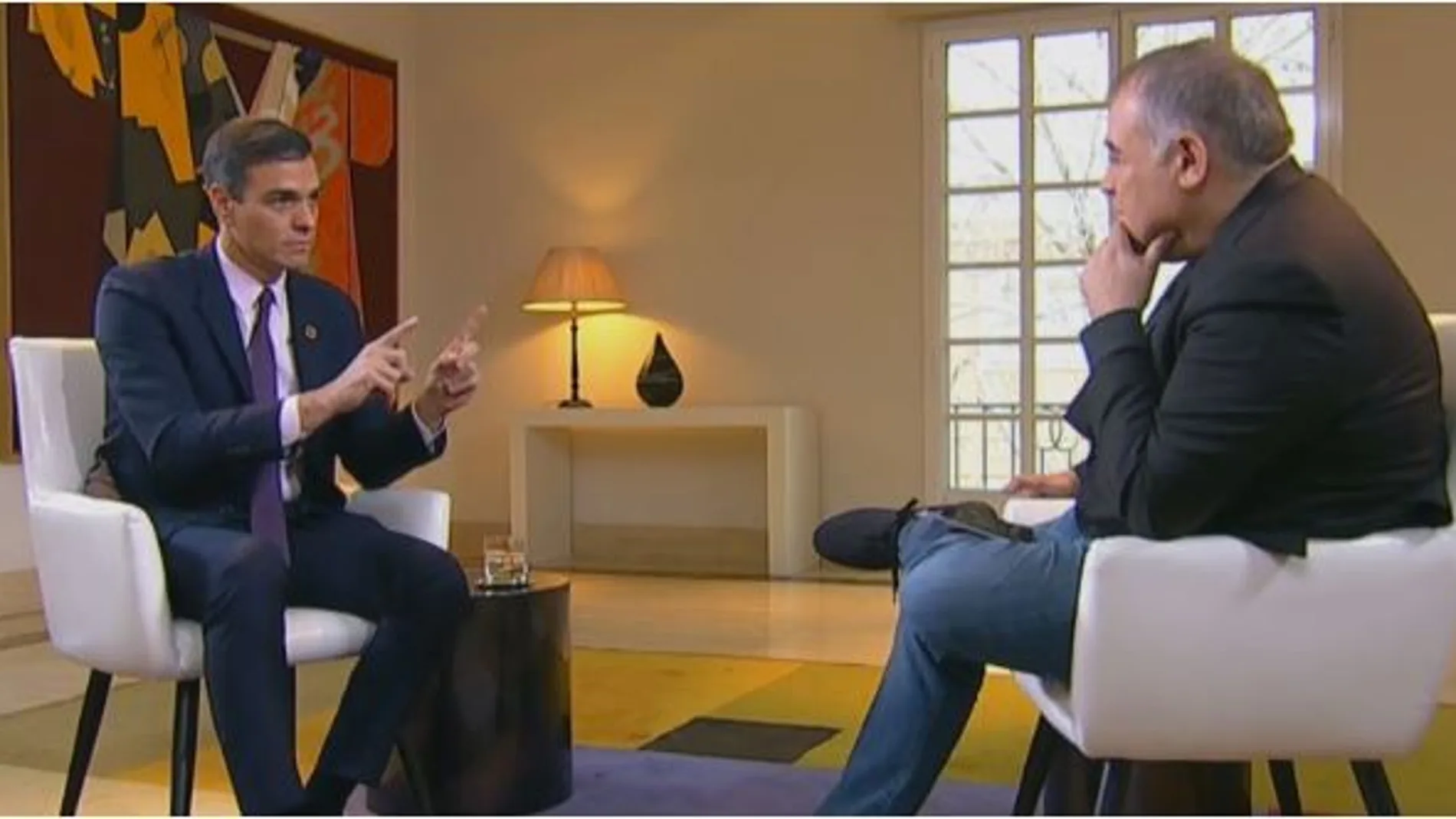 Sánchez durante la entrevista con Ferreras