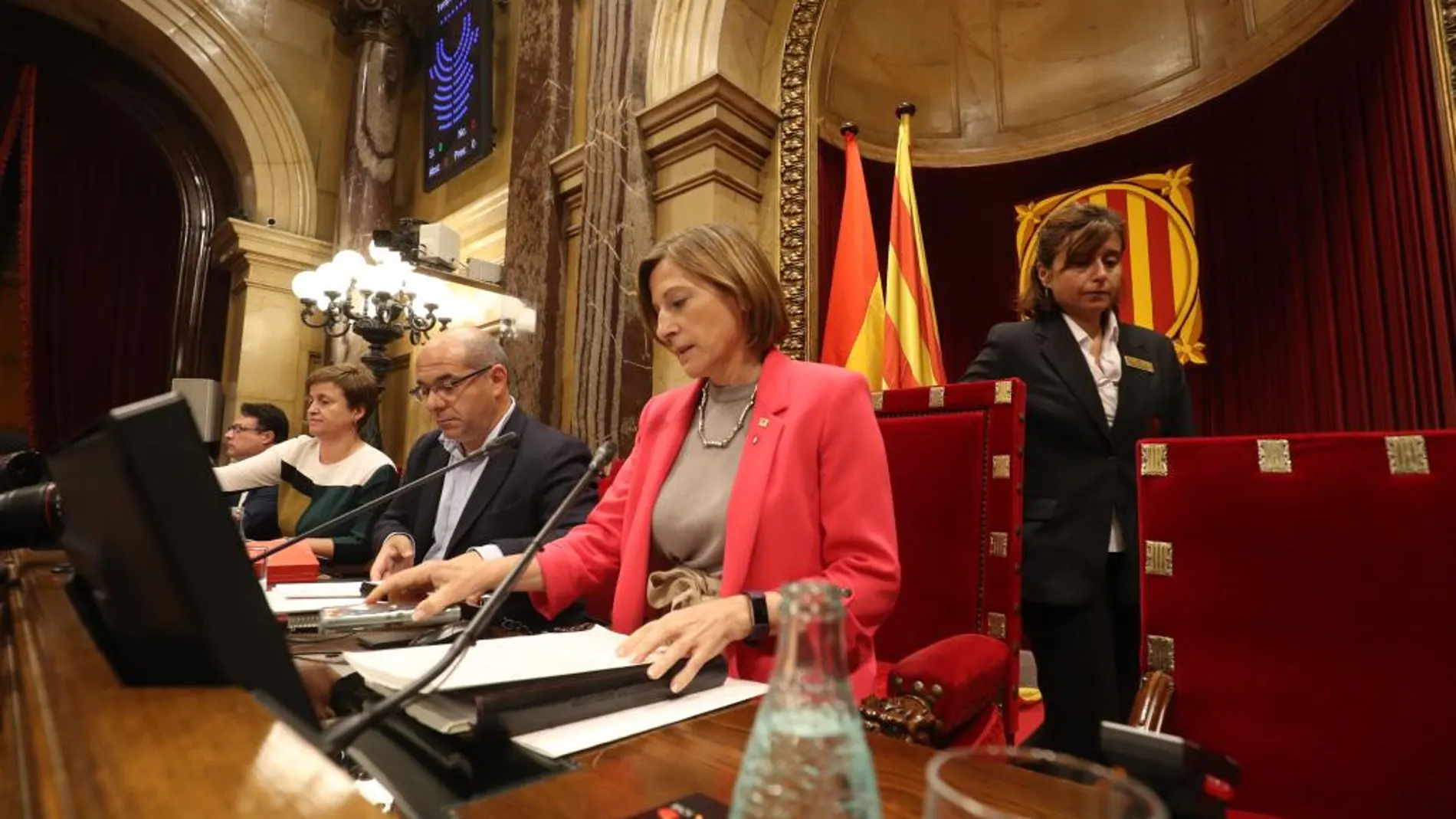 Sesión en el pleno del Parlament