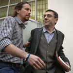 Los fundadores de Podemos, Pablo Iglesias y Juan Carlos Monedero / EFE