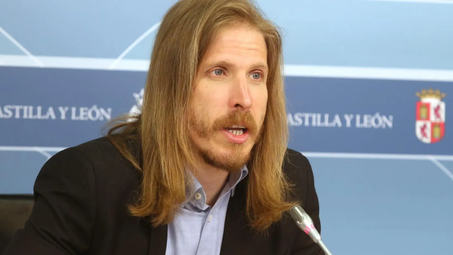 Pablo Fernández durante la rueda de prensa ofrecida en Valladolid/ Sofía Gallego/Ical