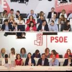 El «antes y el después» de la Ejecutiva del PSOE: de 35 a 18 miembros