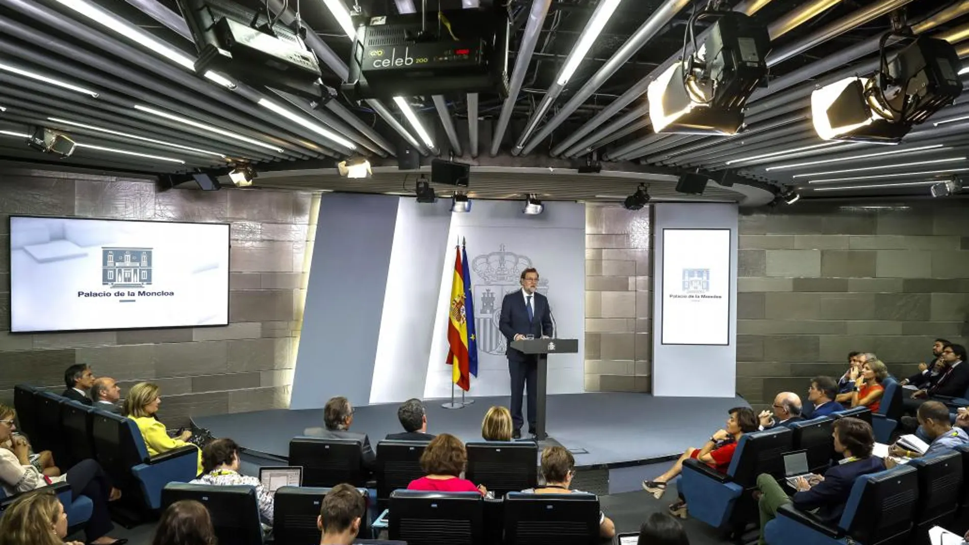 El presidente del Gobierno, Mariano Rajoy, durante su comparecencia ante los medios.
