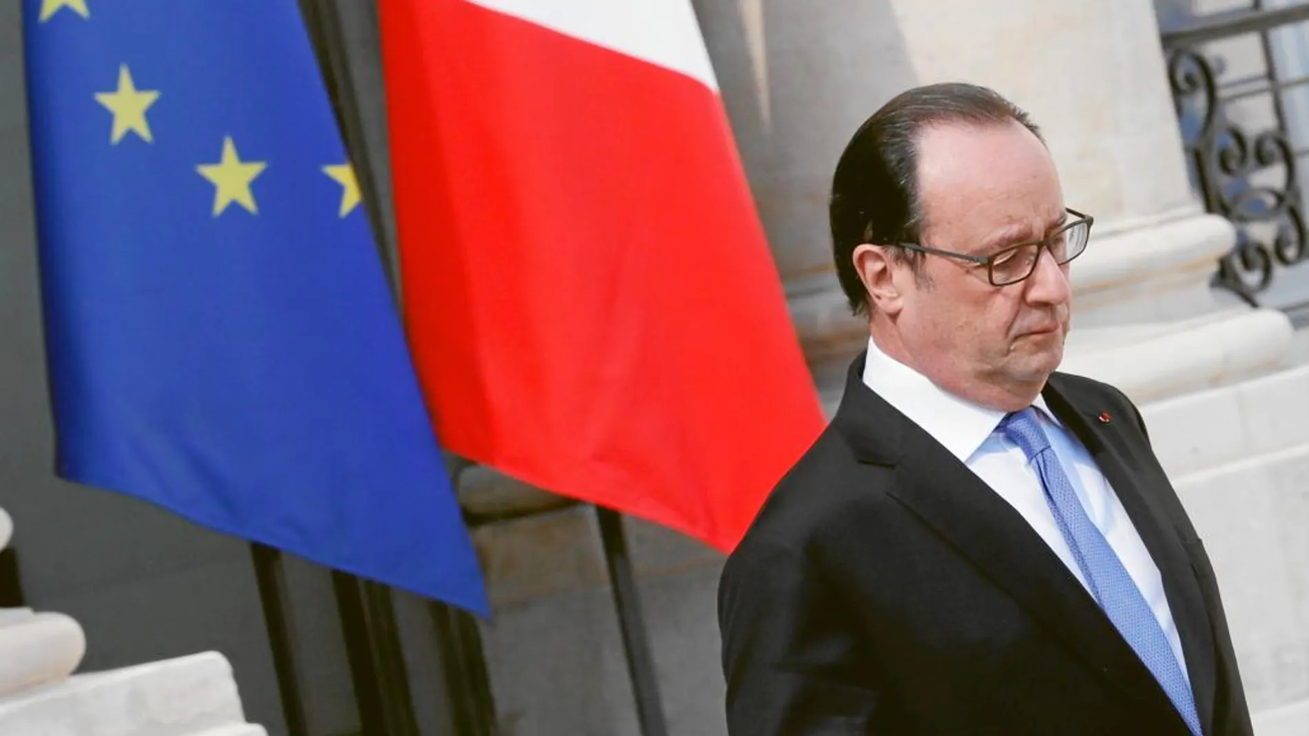 El presidente francés, François Hollande, pidió ayer unidad a sus compatriotas