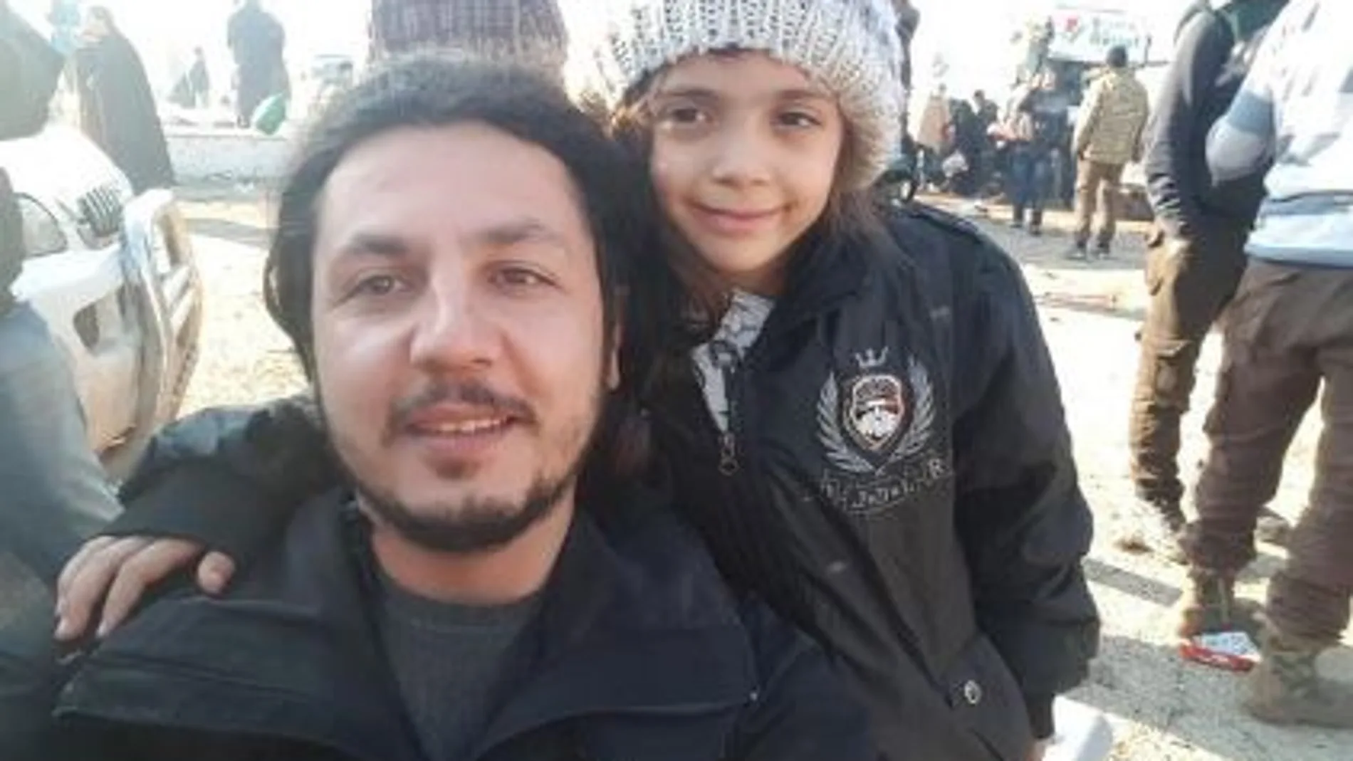 La niña tuitera de Alepo sale viva del infierno