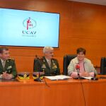La rectora Rosario Sáez Yuguero junto al director del ramo argentino, Germán Roberto Perelli, entre otros