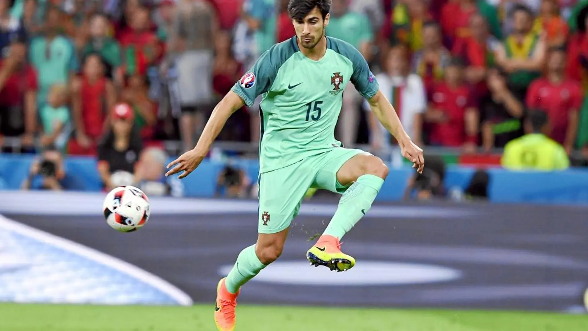 André Gomes, jugador del Valencia, ha sido campeón de la Eurocopa con Portugal